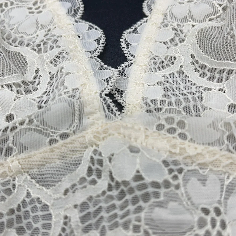 Free People Intimitely Bralette Sz Med NWT Beautiful Lacey - Picture 11 of 11